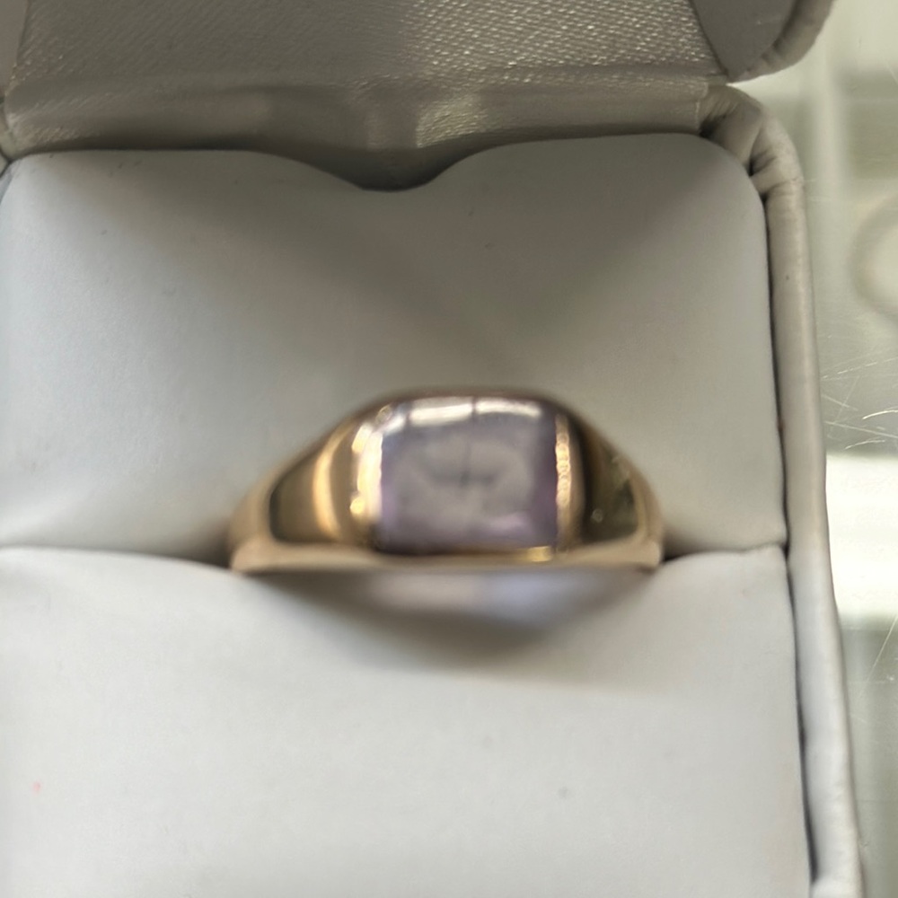 375563 10k yg Gold and Amethyst Men's Ring